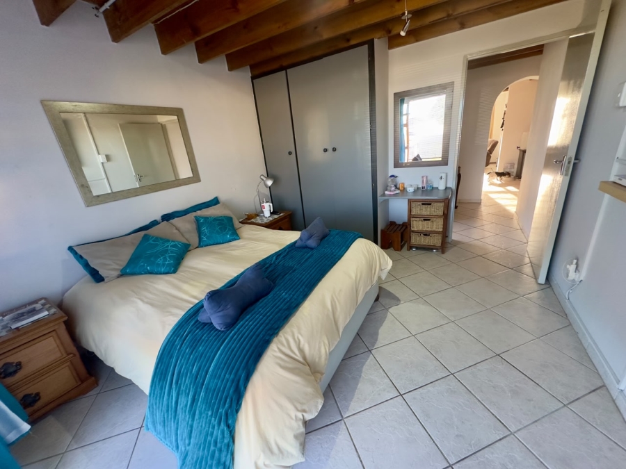 3 Bedroom Property for Sale in Wavecrest Eastern Cape